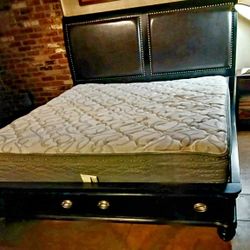 King SizeEspresso-finished 
Wooden Platform Bed Frame