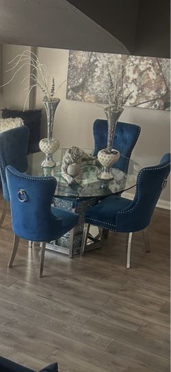 Glass Top with Crushed Diamonds Dining Table with 4 Blue Velvet Chairs