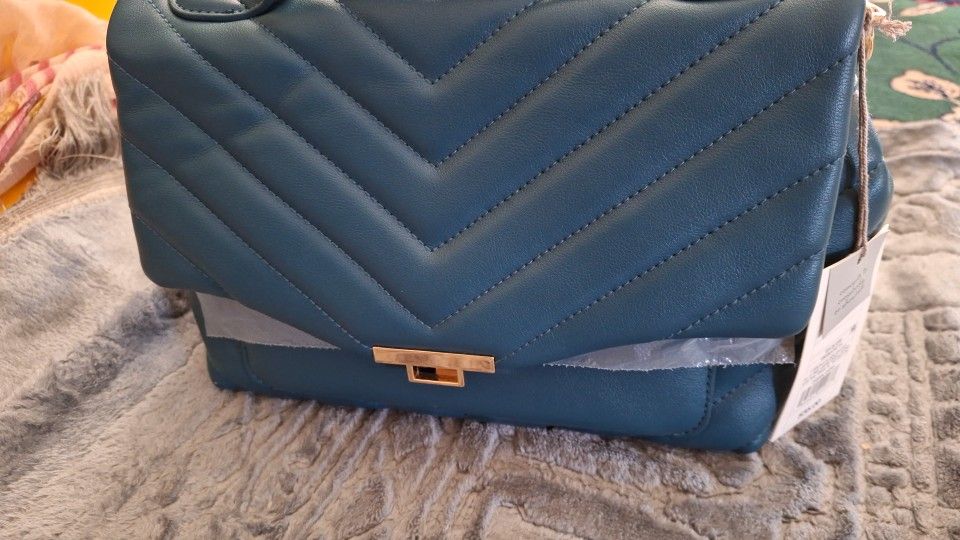 Converts To Crossbody Orshoulder