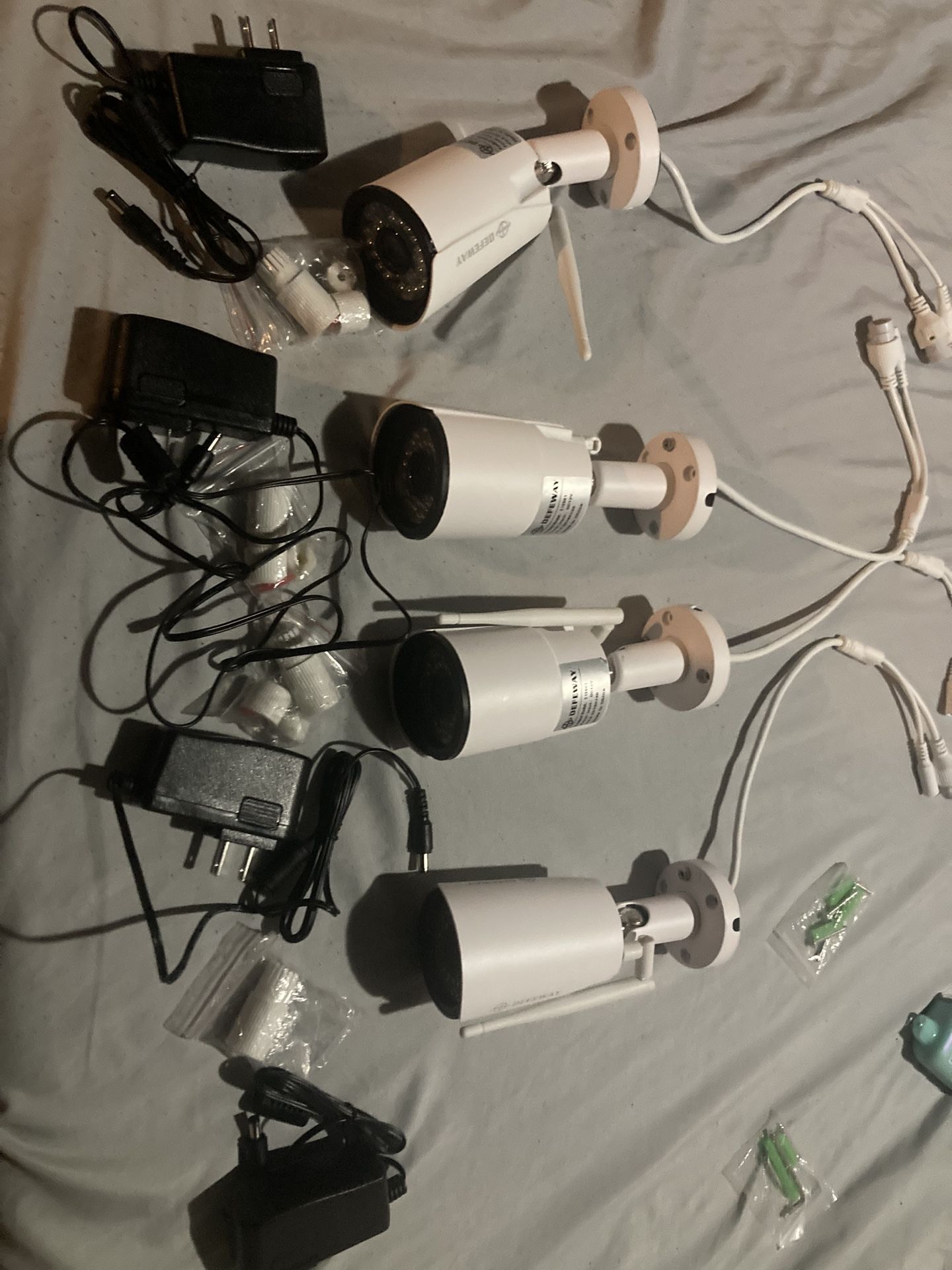 4 Defeway Home Security Cameras