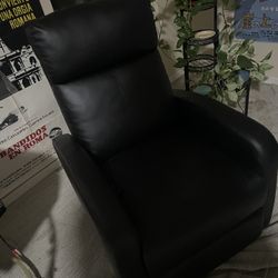 Faux Leather Massage Chair Home Theater Seat with Massage Function