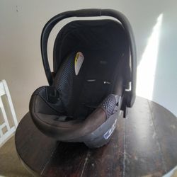 Nice And Clean Baby Car Seat For Sale In Pine Hills