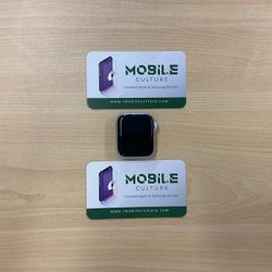 Silver Apple Watch Series SE 40MM GPS (Ask About Our Finance Options)
