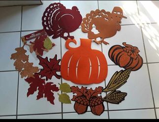 Thanksgiving fall felt and cardboard decor lot $5 FIRM for ALL!
