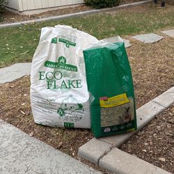 Rabbit Food And Bedding