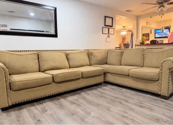 Free Fabric Sectional Sofa with Nailhead Trim