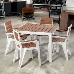 5-Piece Indoor/Outdoor Square Patio Dining Set – $400
