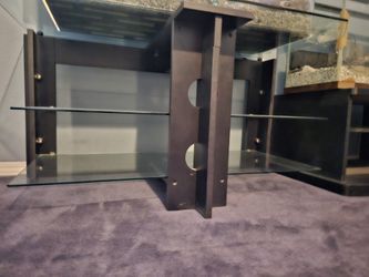 Entertainment/TV Glass Stand Sorry Pic Of Backside Not Trying To Hide Anything Looks Brand New!