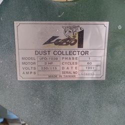 Dust collector