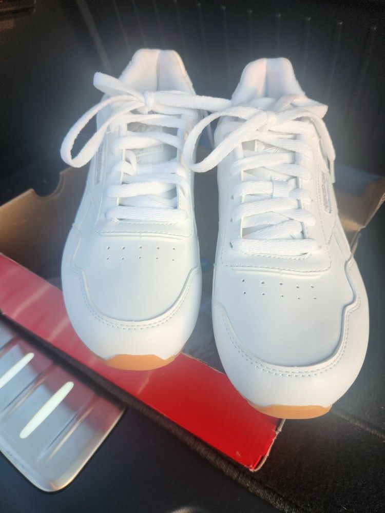 "New" Women's Reebok Sz9