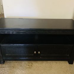 TV console 