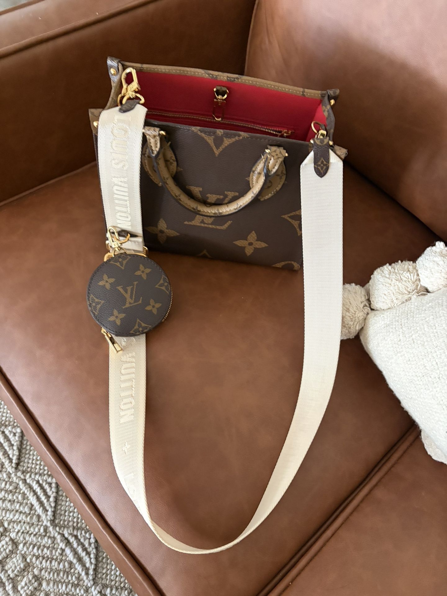 Louis Vuitton OnTheGo PM