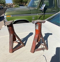 Vintage Jack Stands—cool man cave item