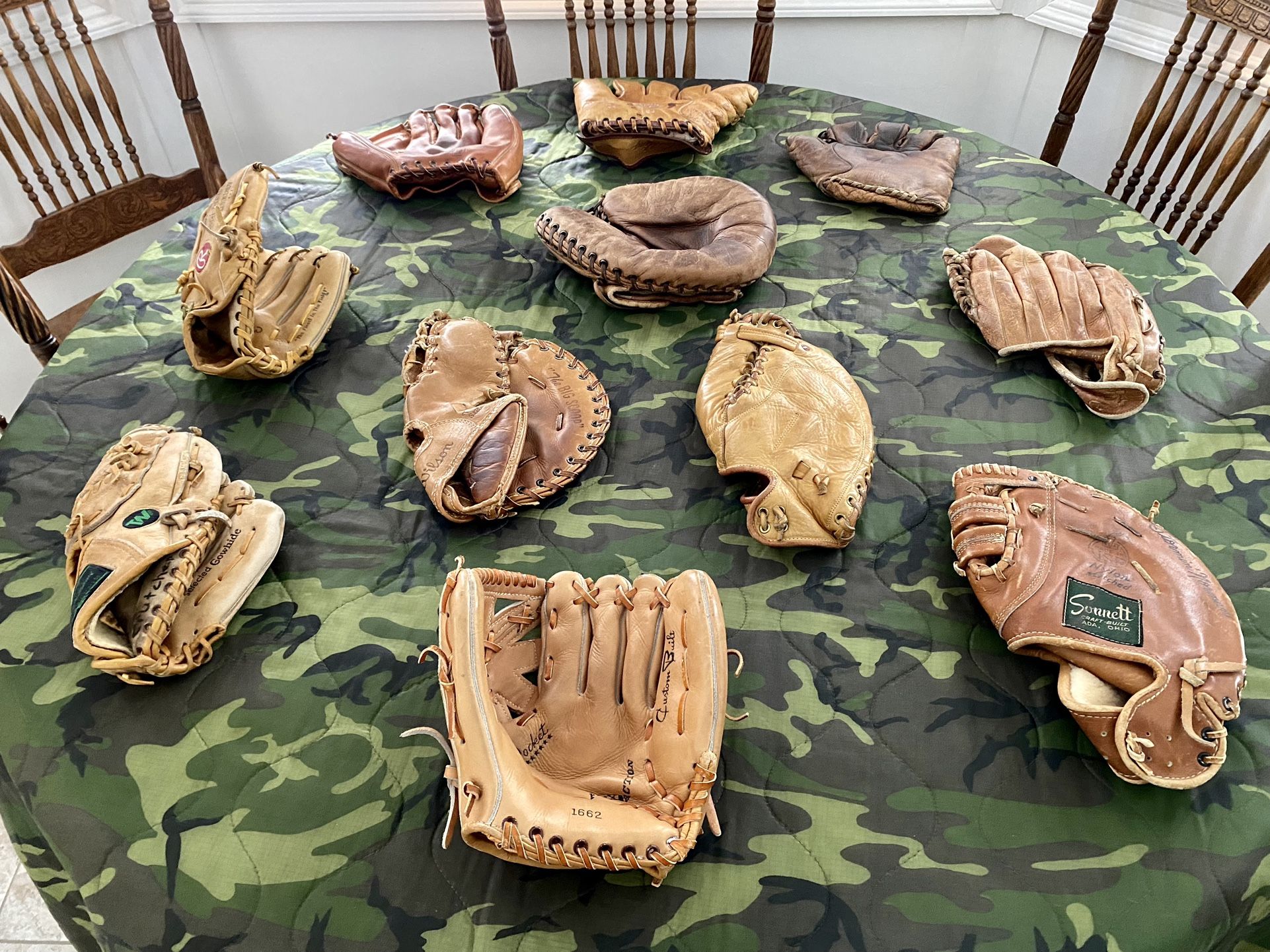 Vintage Baseball Gloves 