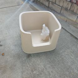 Free Cat Litter Box Brand New