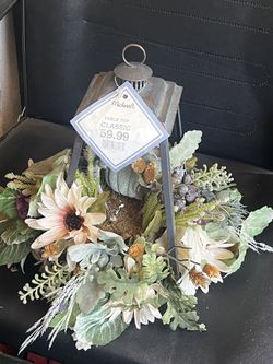 Decorative Lantern Centerpiece – Table Top Classic