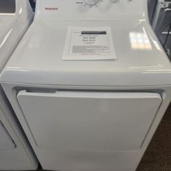 Hotpoint 6.2 cu. ft. vented Electric Dryer in White with Auto Dry