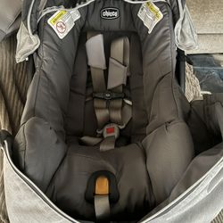 Chicco Keyfit 30 Infant Car Seat And Base W Infant Insert 