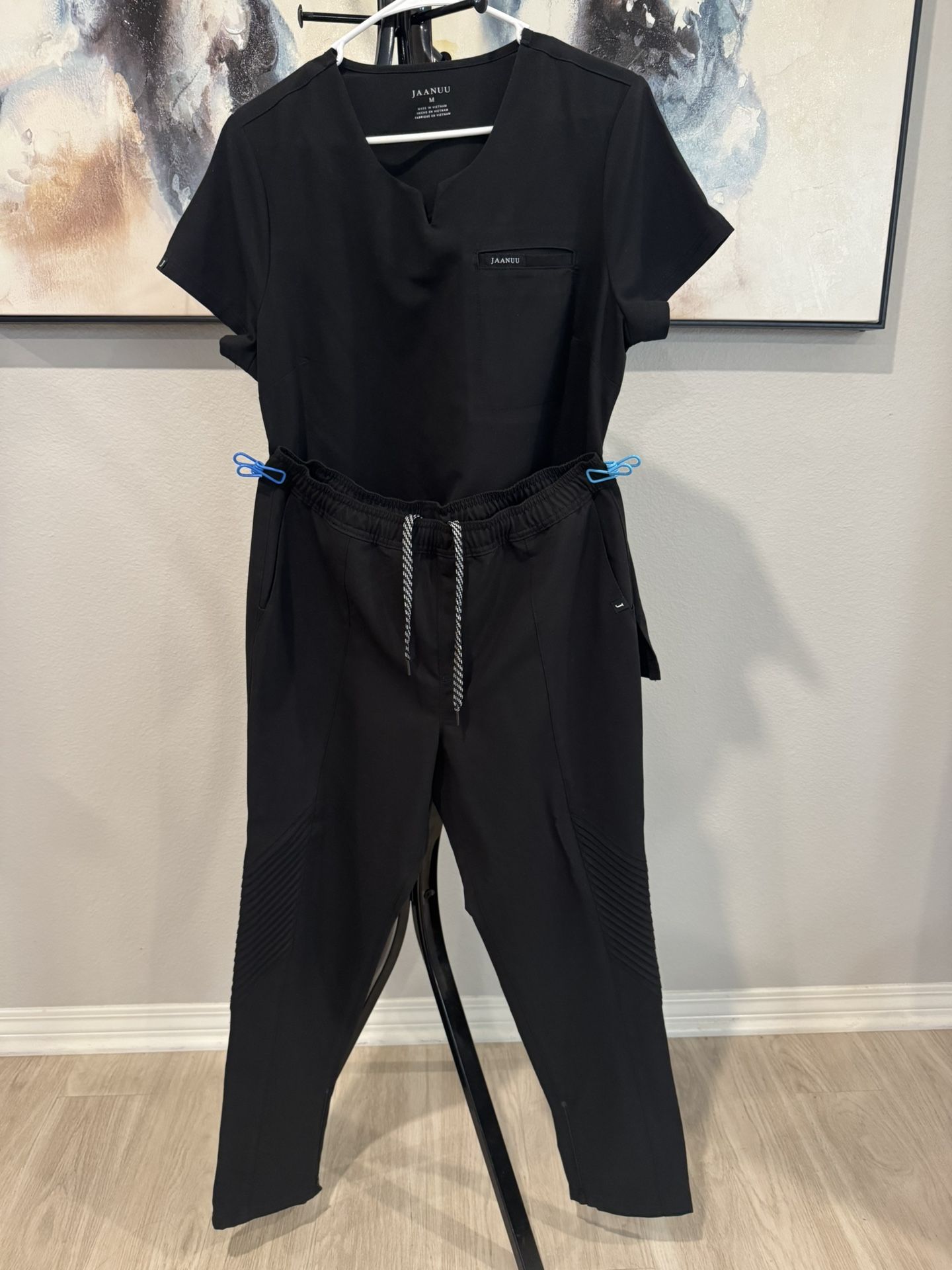 JAANUU scrubs Top & Bottom Set