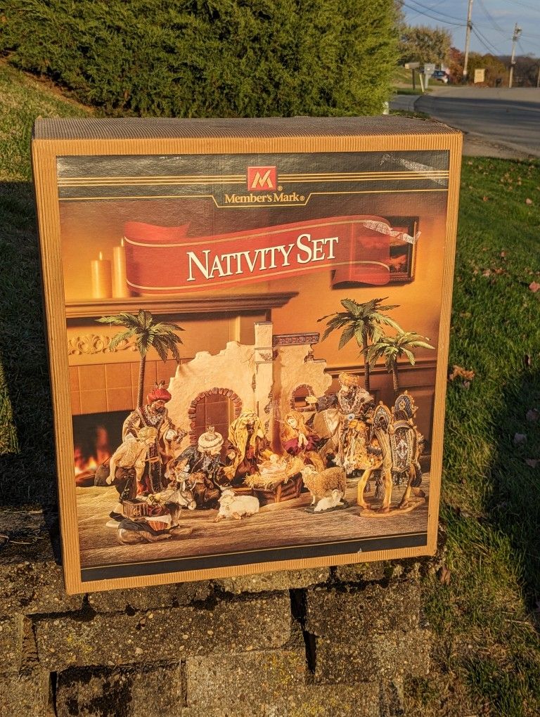 Extra Large & Highly Detailed Christmas Nativity Set 16 Piece Members Mark 2005 New / Unopened!