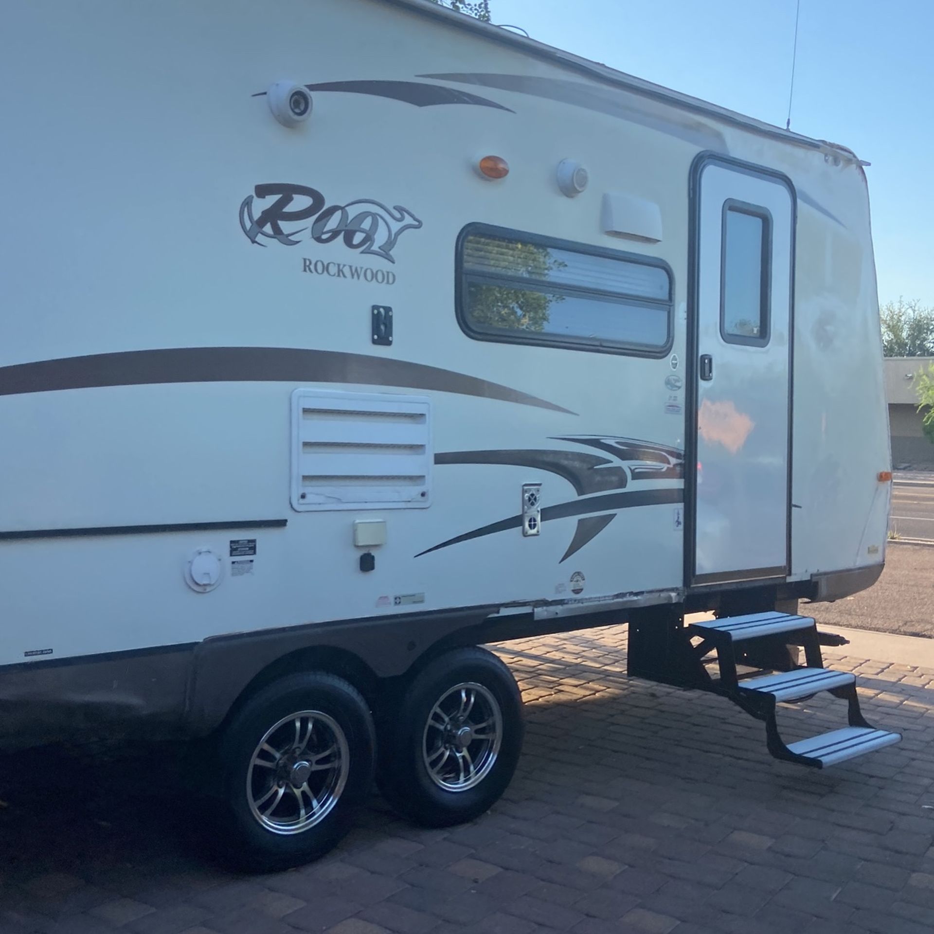 2014 Forest River Travel Tariler 18 Feet Long With 2 Slife Outs