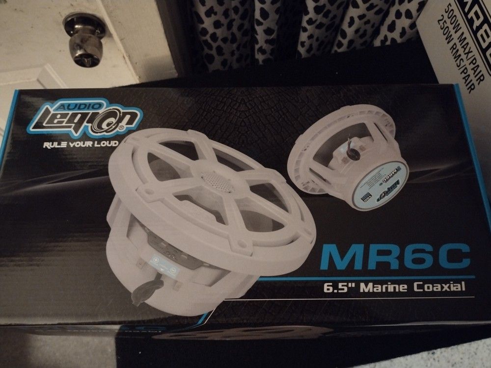 MR6C Audio Legión Marine Speakers
