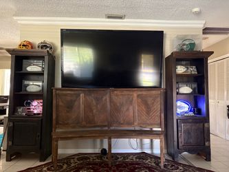 2 Bookend solid Wood shelves