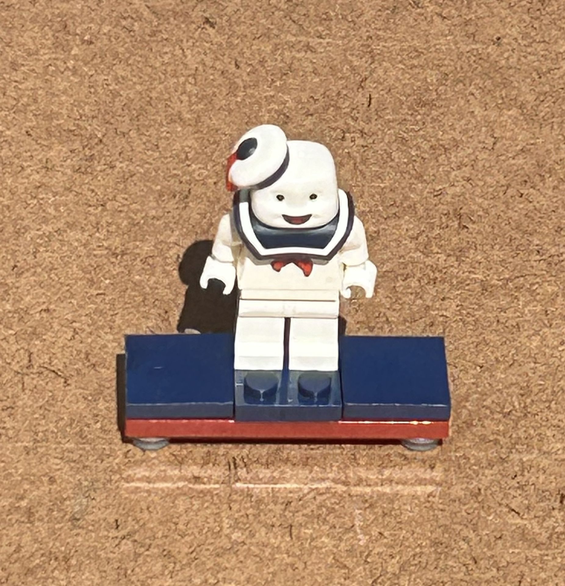LEGO Ghostbusters“STAY PUFT MARSHMALLOW MAN” Mini Figure(displayed only)