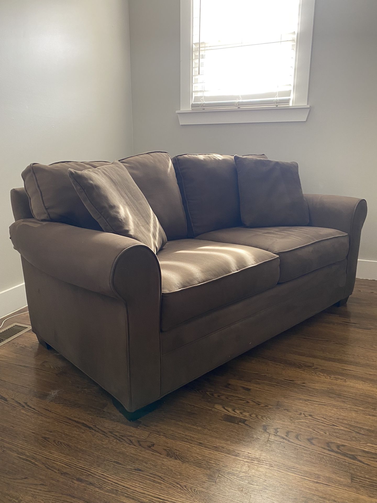 Brown Pull Out Couch