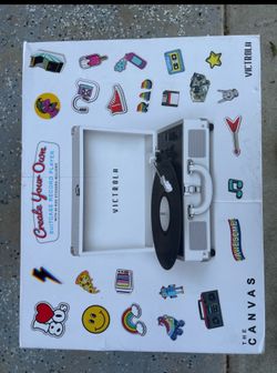 Victoria suitcase, record player new inbox