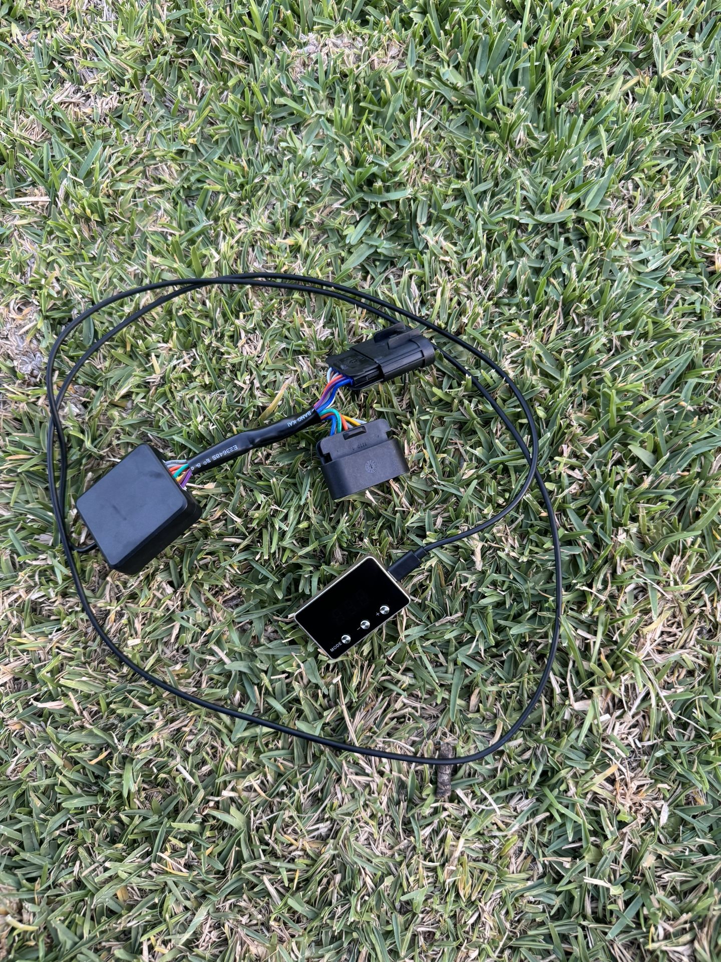 10-15 Camaro Pedal Commander 