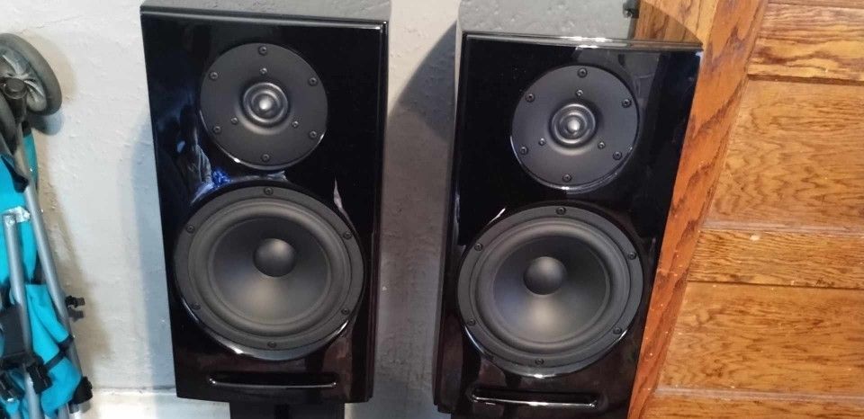 Aerial Acoustic 5t With Factory Stands