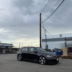 2017 Volkswagen GTI 