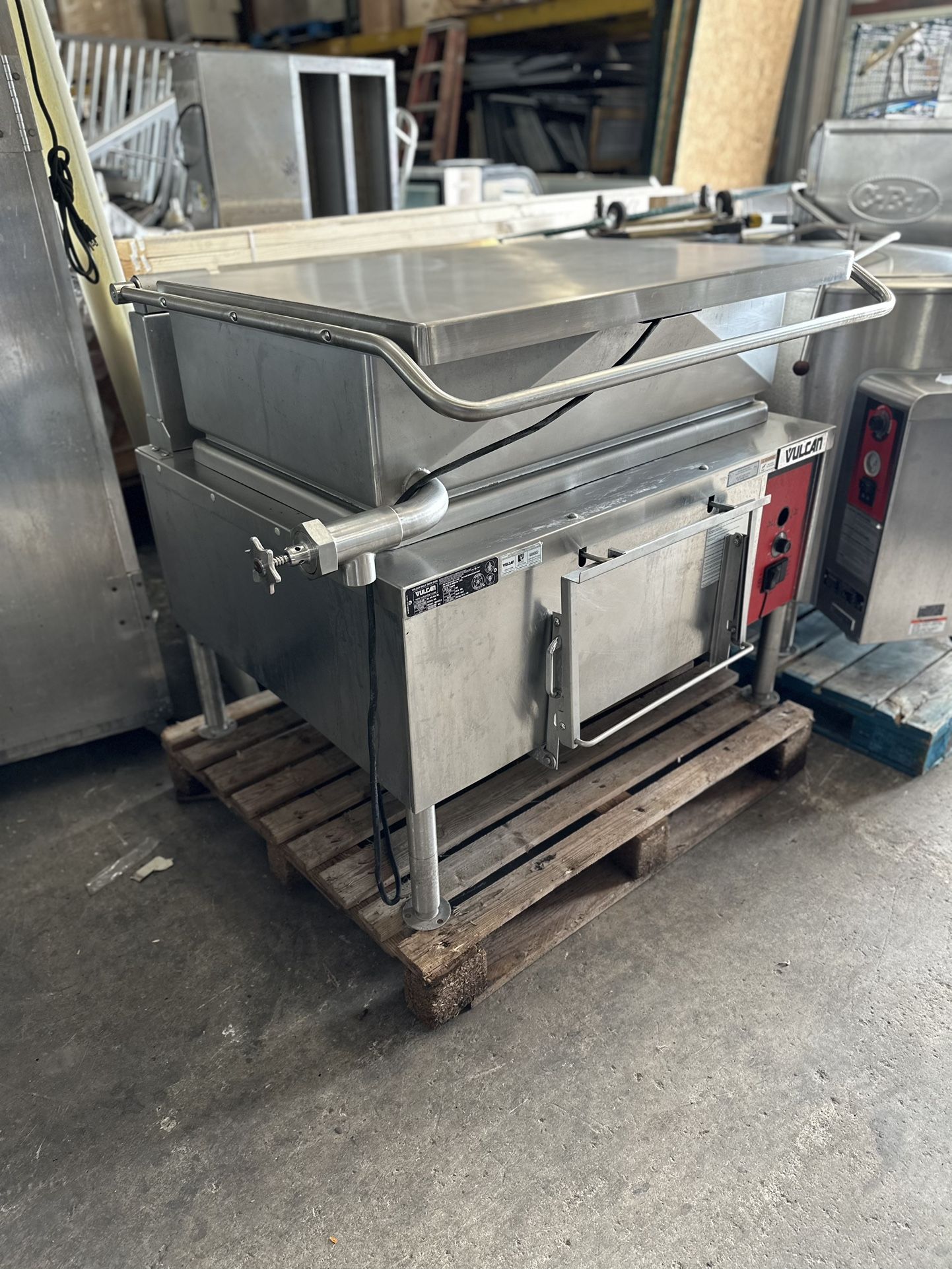 Used 40 Gallon Tilt Skillet