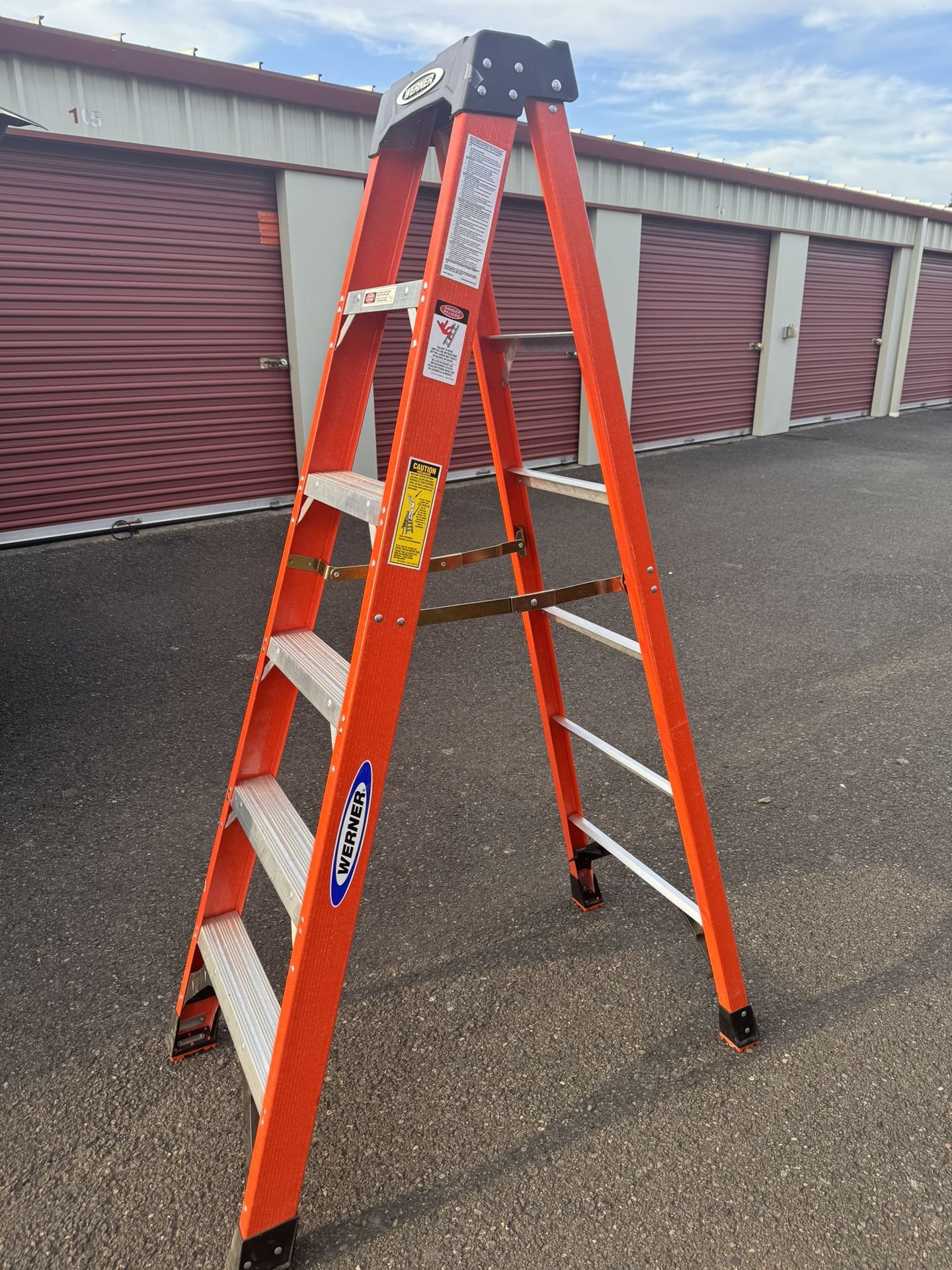 6 ft. Fiberglass Step Ladder