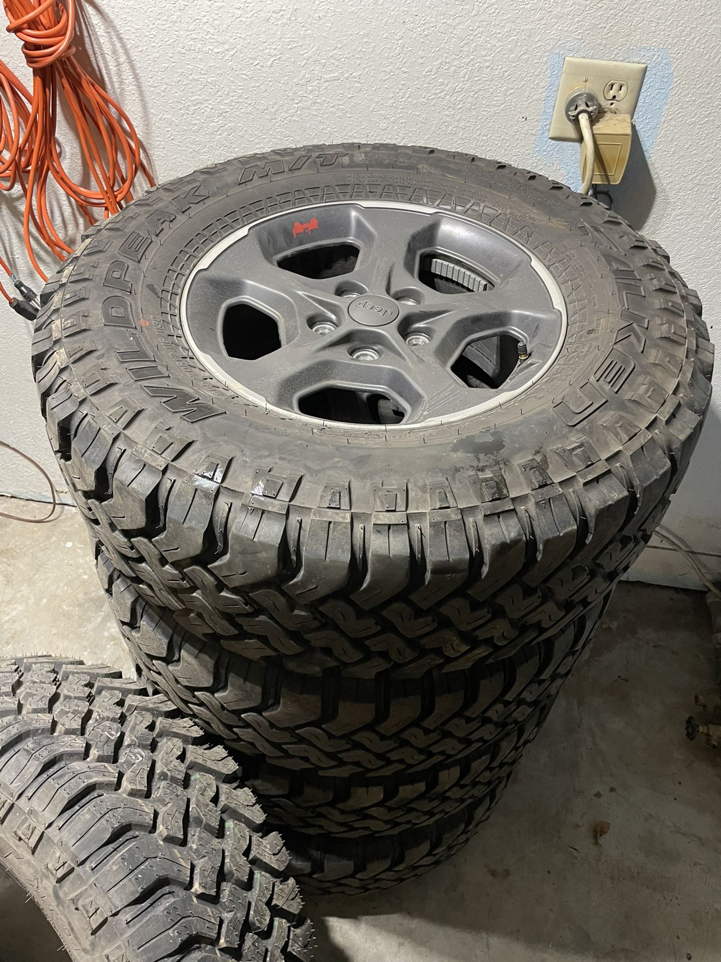 Jeep gladiator Rubicon Wheels And Tires