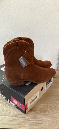 NEW - DINGO size 10 Women’s Boots