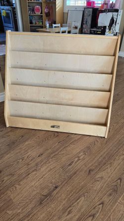 ECR4Kids Wooden 5-Tier Book Display / Bookshelf