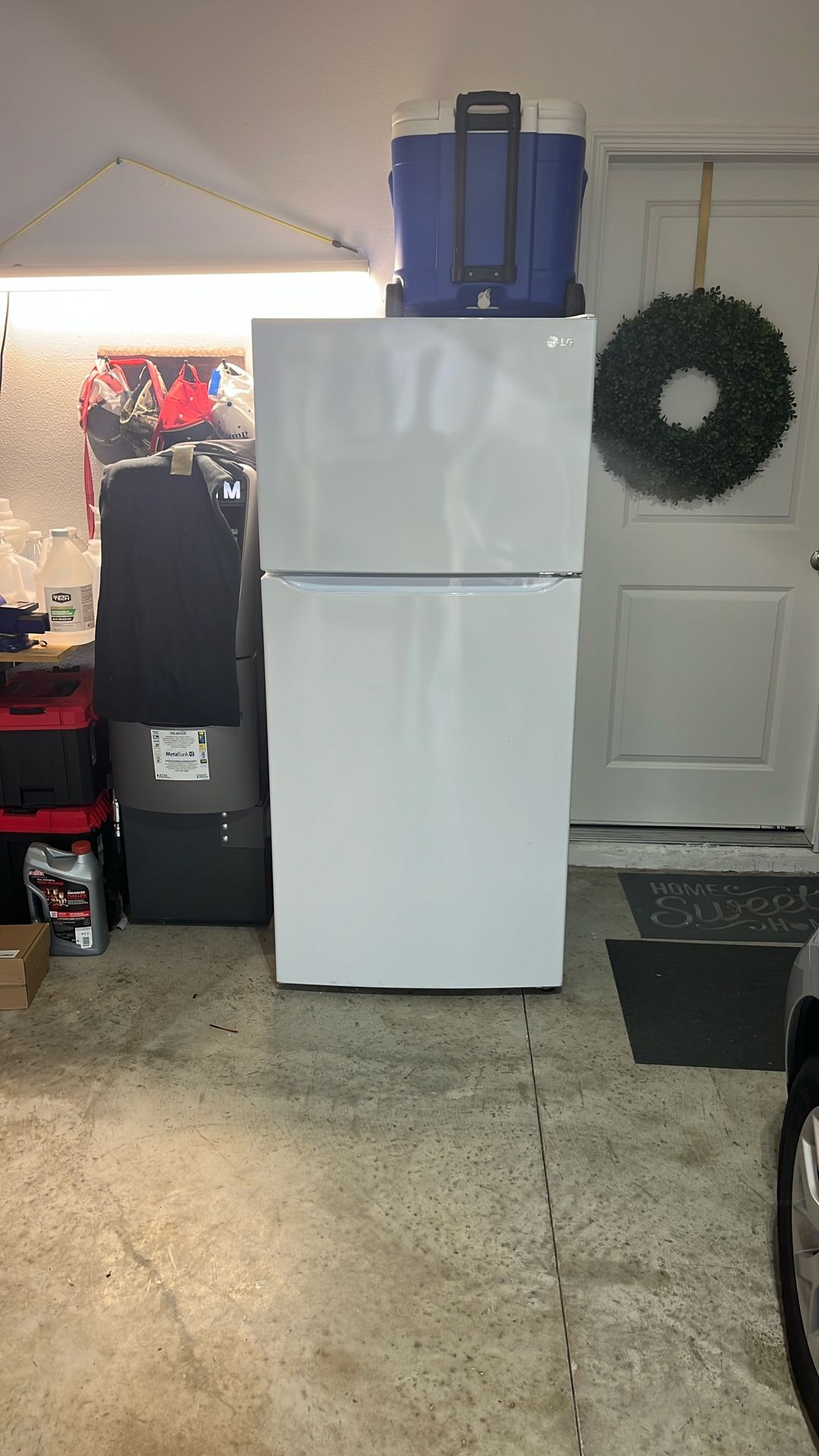 LG Refrigerator Like New!