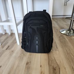 Targus Spruce Backpack   27L 15.6" Travel Bag Laptop Carrier