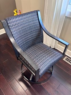 Set of 6 Outdoor Wicker Patio Dining Chairs – 2 Swivel + 4 Stationary