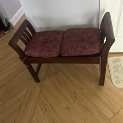 Bench Two Pilows