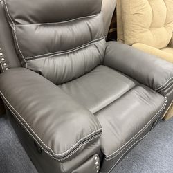 Comfortable Reclining Chairs @ FURNITURE LOVE 💕 Same Day Delivery Service 🚚