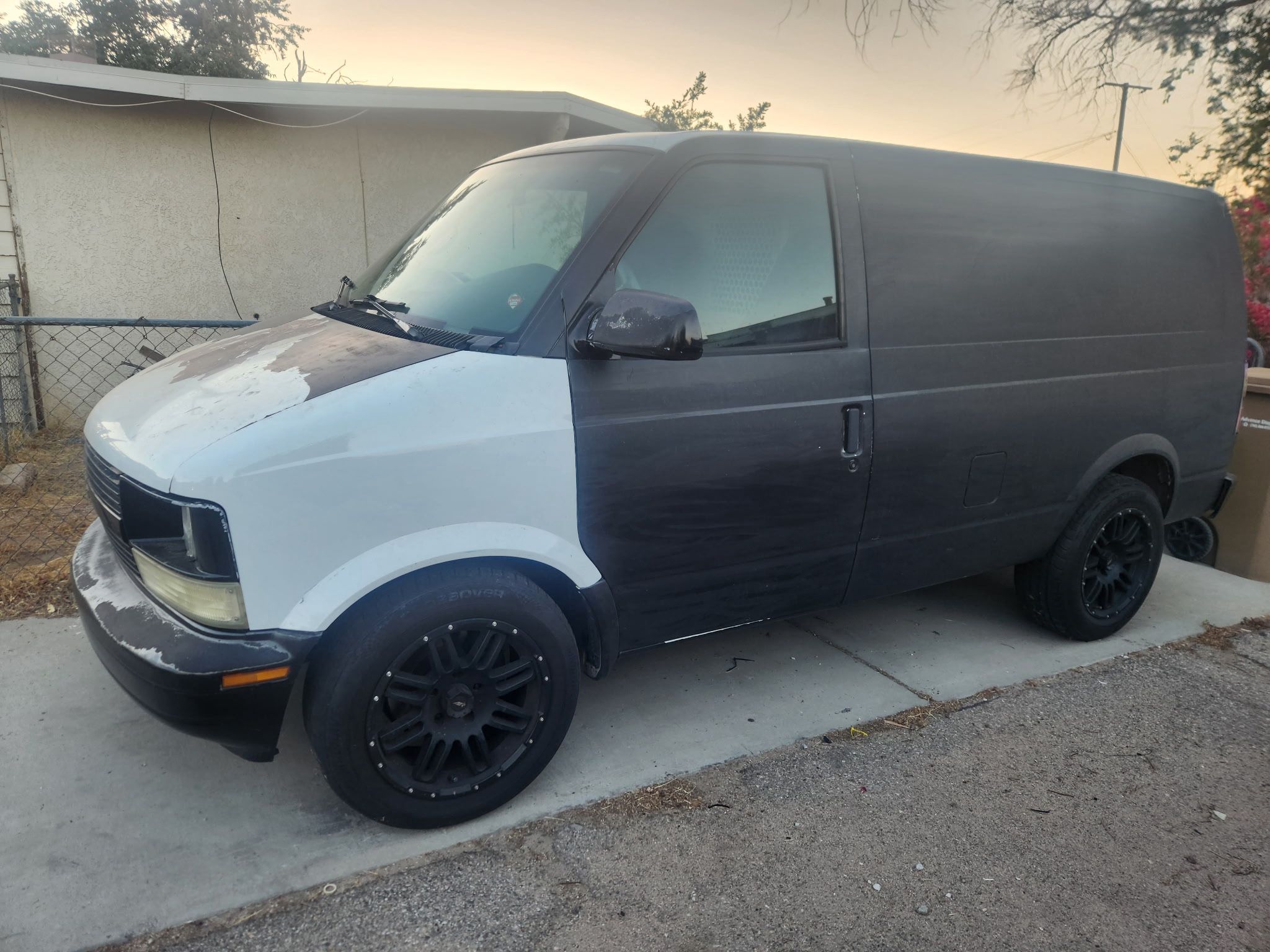 2001 Chevrolet Astro Cargo