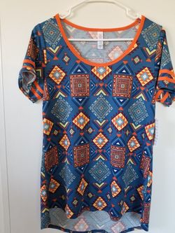 Lularoe Classic T - xs shirt