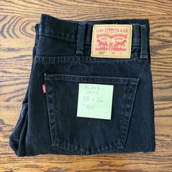 LEVI’S