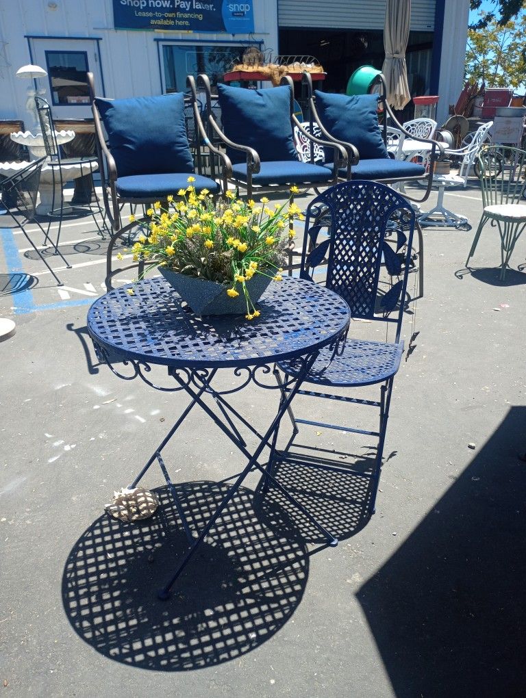 Single Chair Bistro Set