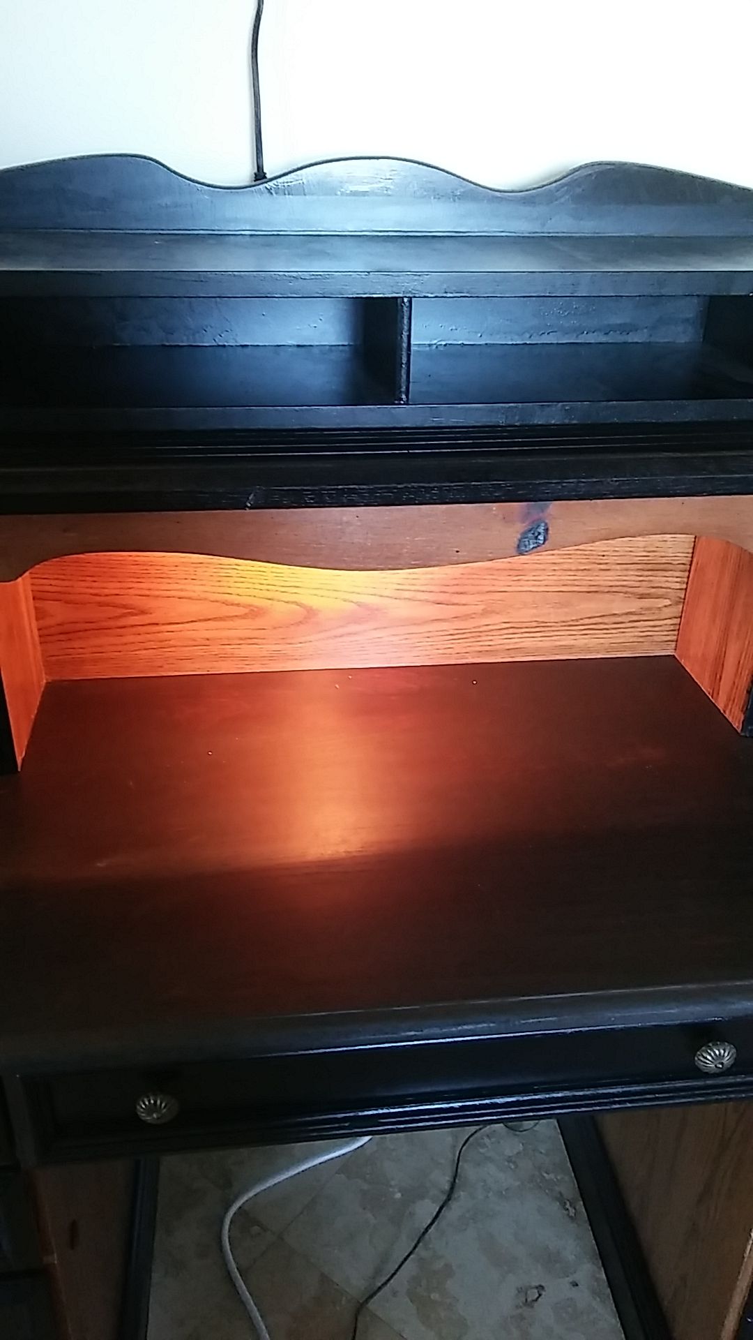 Black roll top oak desk with lamp