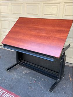 Art desk