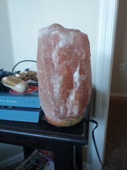 Himalayan salt lamp